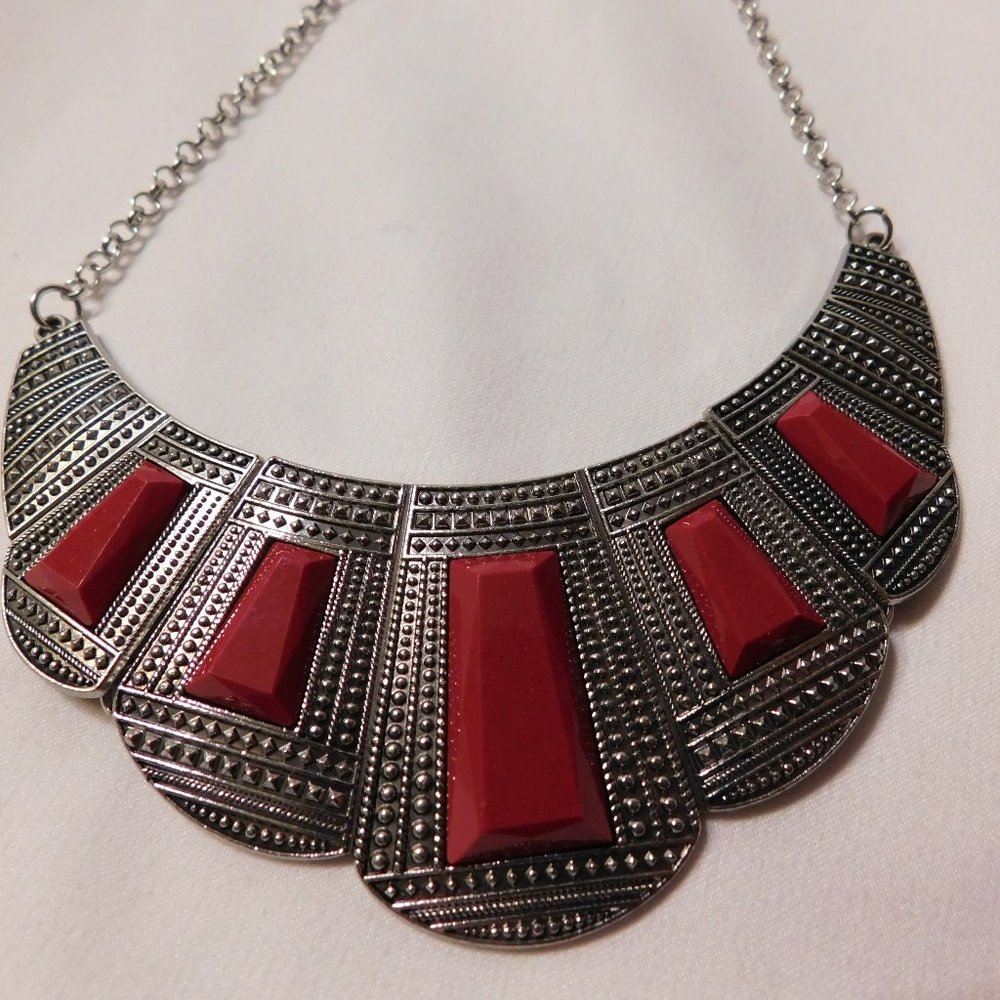 Lion Den Statement Necklace
